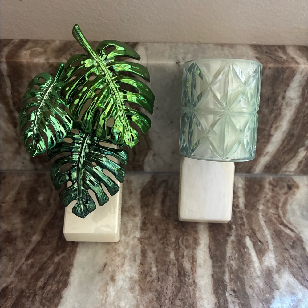Bath & Body Works Green Leaf and Glass Accent Set